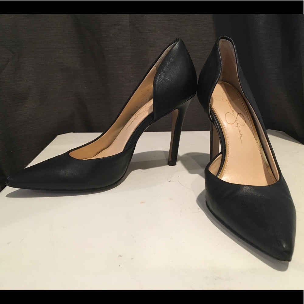 Jessica Simpson Black Pumps